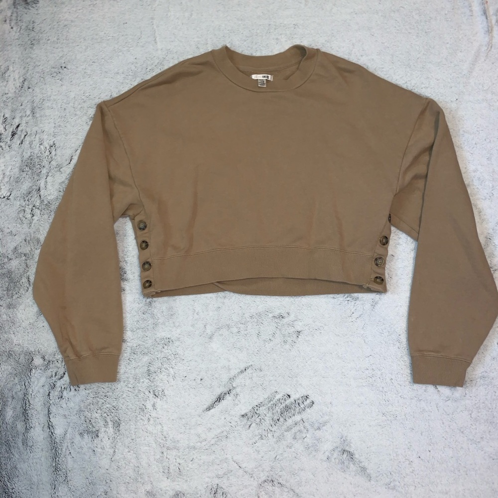 Crop top sweater